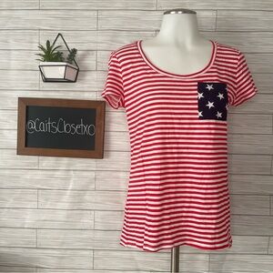 🫶 Soho by New York & Company Patriotic Tee